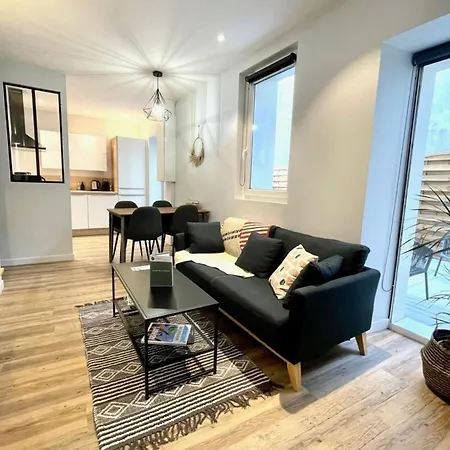 Grande Terrasse En Centre *