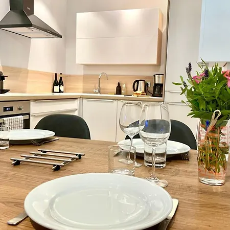 Holiday home Grande Terrasse En Centre *