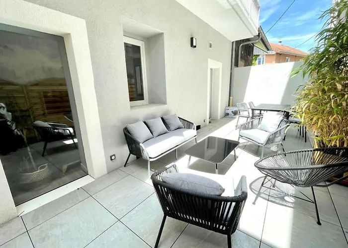 Grande Terrasse En Centre Aix-les-Bains